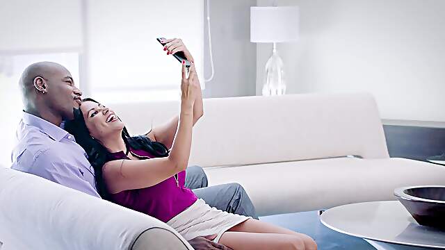 Brunette babe Anna De Ville gets her pussy railed by bbc